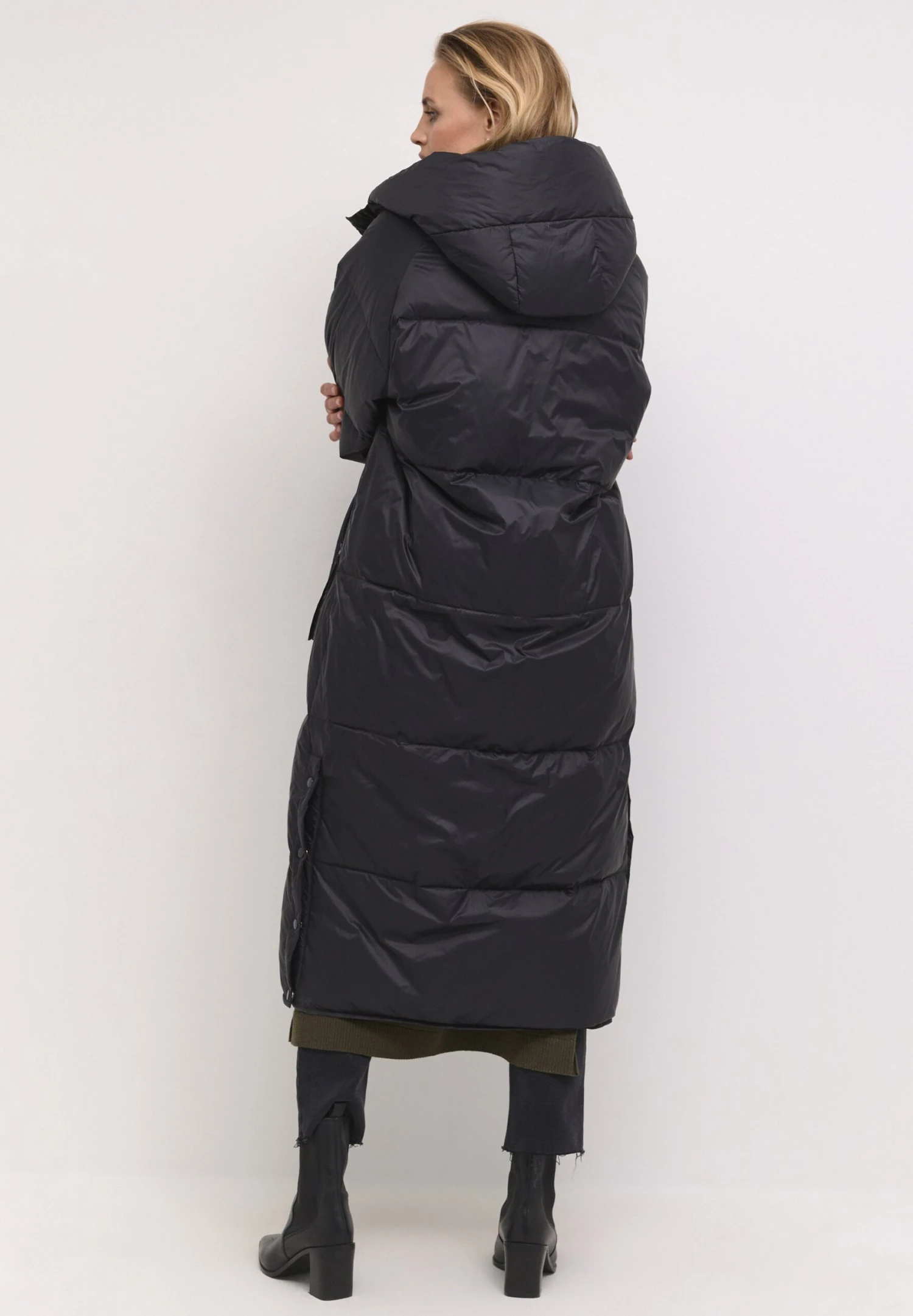 Dina Luna- Donsjas - Black 2 Dina Luna- Donsjas - Black - Afbeelding 2