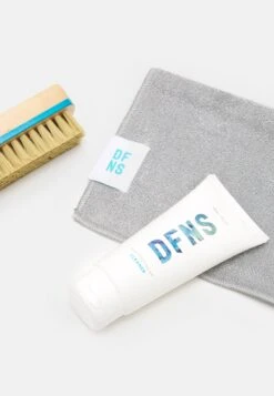 Footwear Cleaner Kit Set - Verzorgingsproducten - White -Kleding Discount Winkel f26555efe2a4405ca06743a29dbc2cb2