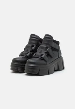 Steve Madden Trimmers - Sneakers Hoog - Black -Kleding Discount Winkel f7b9db480ec248238ffa0323aad416cf