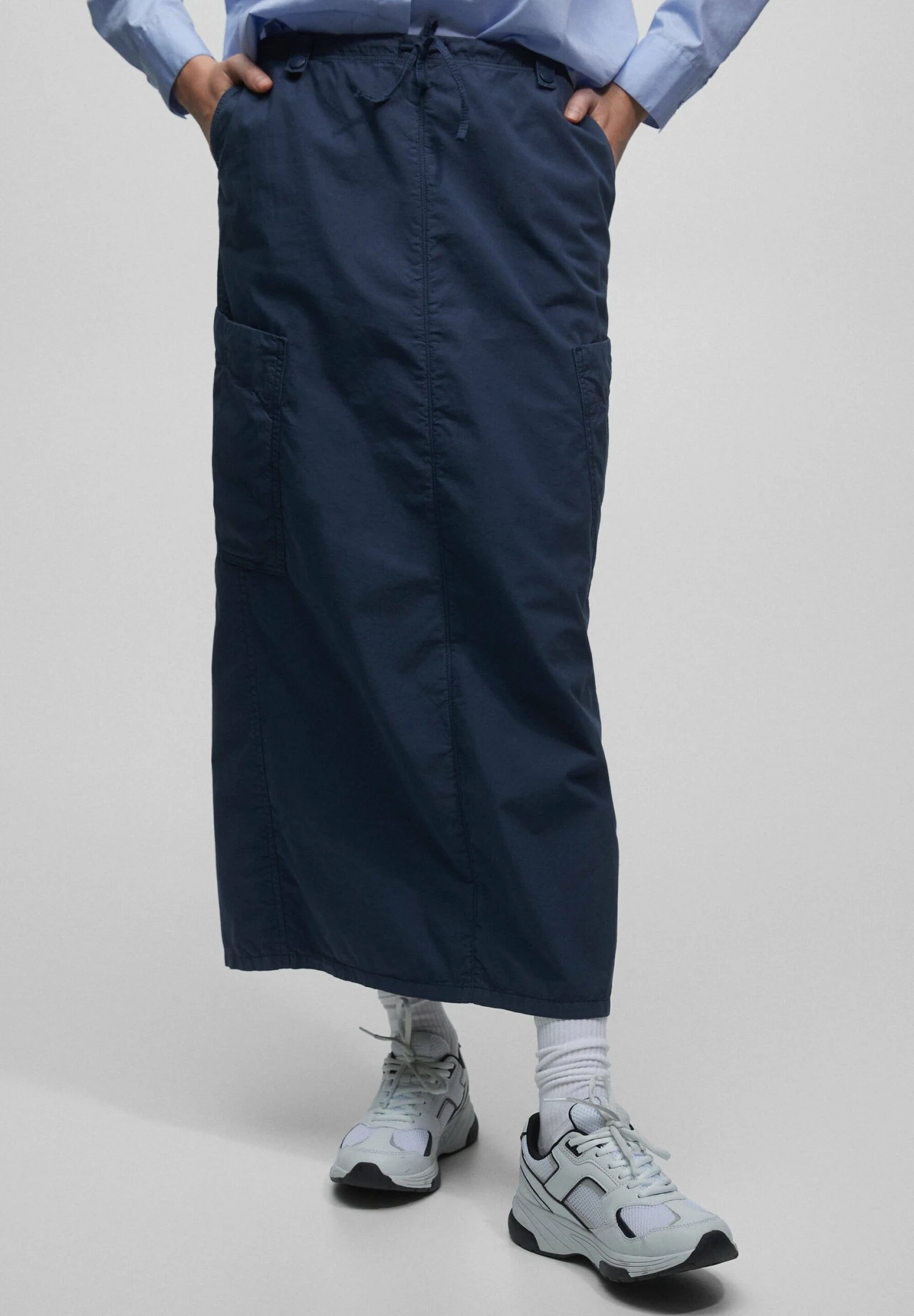 PULL & BEAR With An Elastic Waistband - Maxirok - Dark Blue 1 PULL & BEAR With An Elastic Waistband - Maxirok - Dark Blue