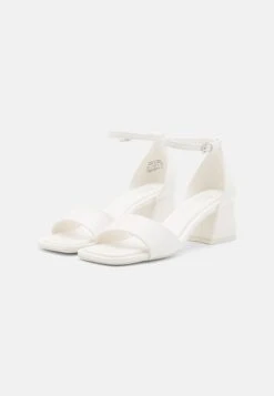 Call It Spring Vickie - Sandalen - White -Kleding Discount Winkel ff5ed983b9a84557bec1a4ddcc333b69