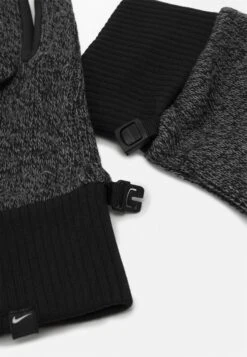 Nike Performance Men'S Hyperstorm Knit Gloves - Handschoenen - Smoke Grey/Black/Black 6 Nike Performance Men'S Hyperstorm Knit Gloves - Handschoenen - Smoke Grey/Black/Black -Kleding Discount Winkel a920029c44d94a5db25f011475492217
