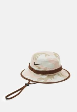Nike Performance Apex Bucket Camo Unisex - Hoed - Coconut Milk/Cacao Wow/Black -Kleding Discount Winkel d2061c0aa184432b91f61e372c54b92e